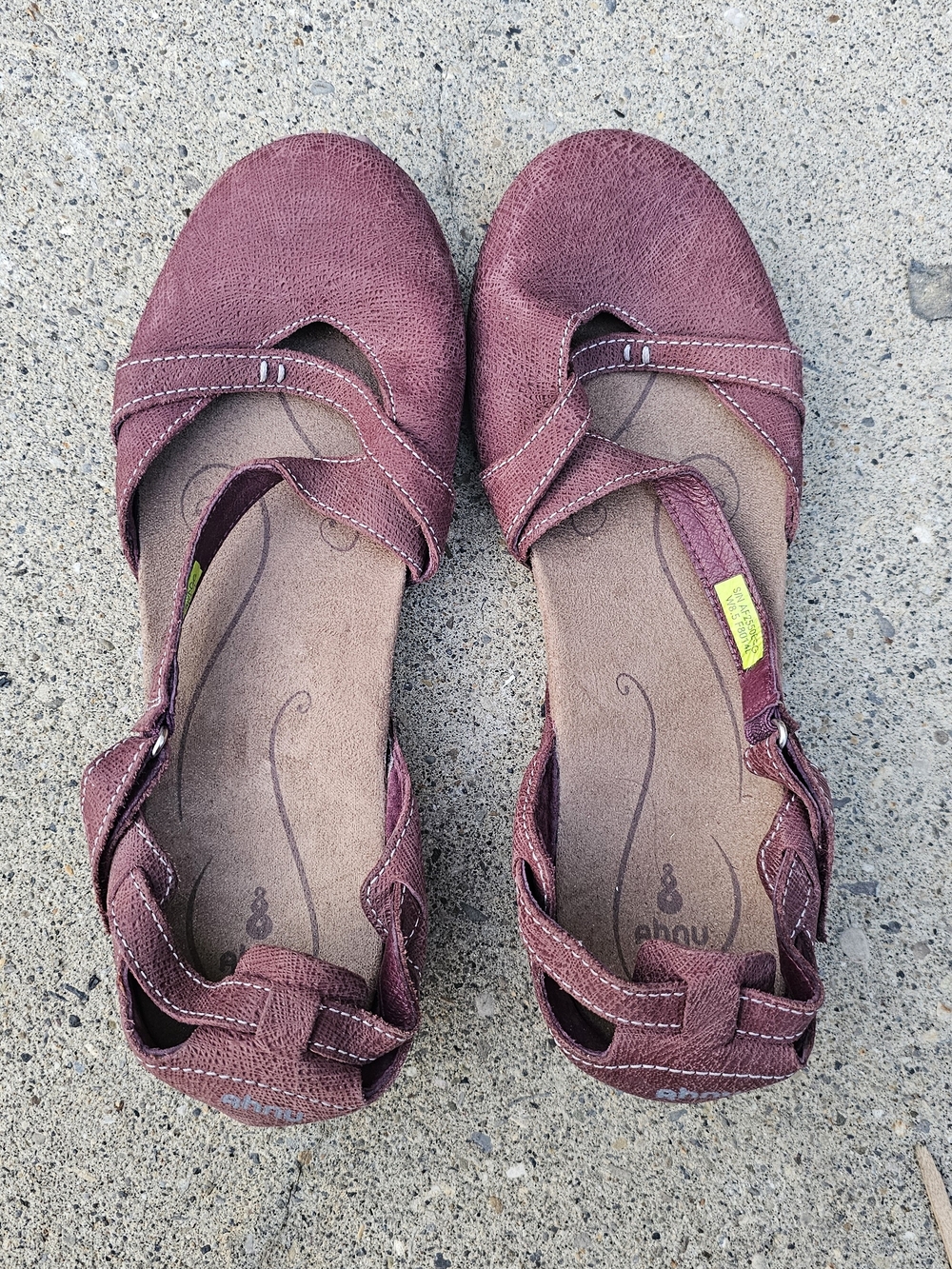 Ahnu Karma Latitude Maroon Suede Criss Cross Mary Jane Flats Size 8.5